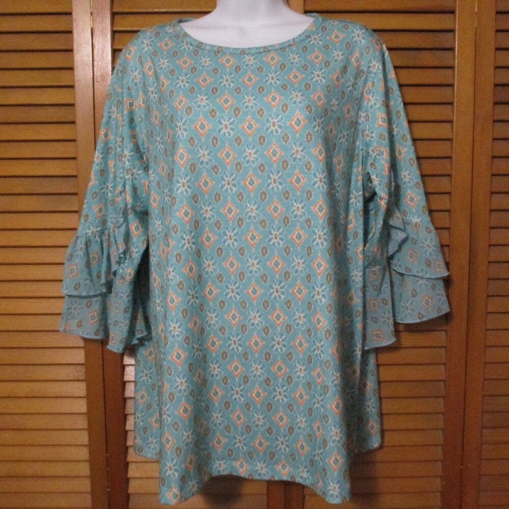 Erin London top feminine with flowy ruffle sleeves, aqua blue lightweight size L
